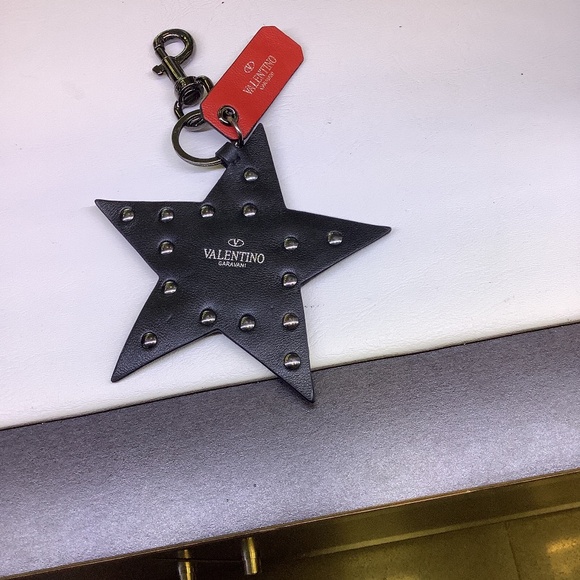 Valentino Garavani Rockstud Key Chain - Picture 1 of 2